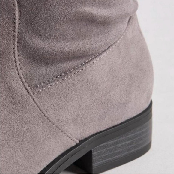 Torrid stretch flat over the knee boots - Picture 5 of 7